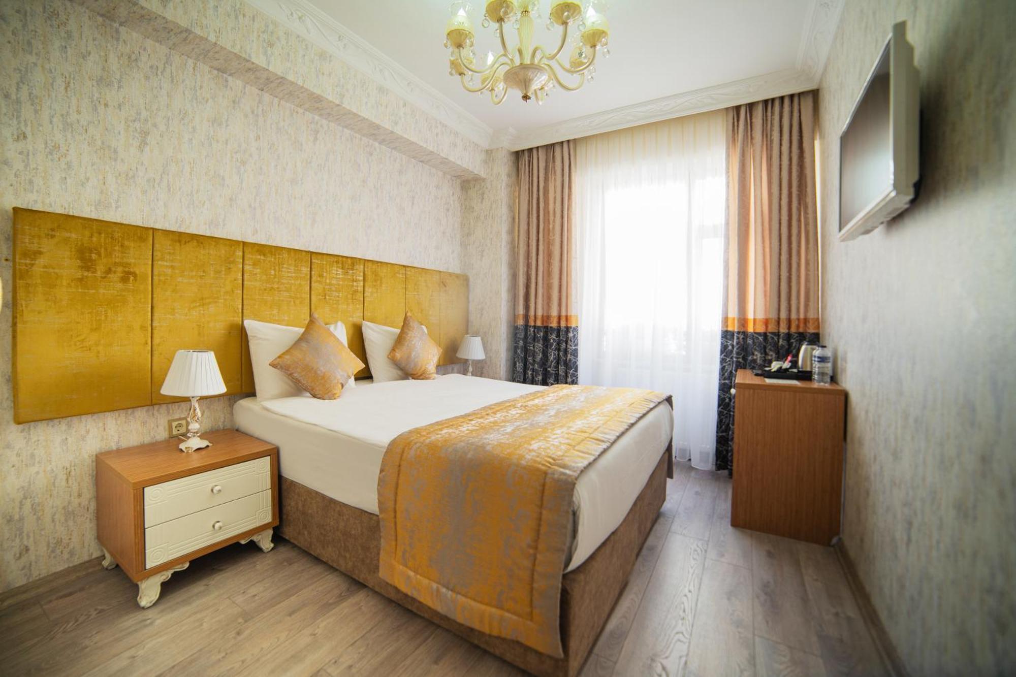 Superior Double or Twin Room,1281030529:JPEG