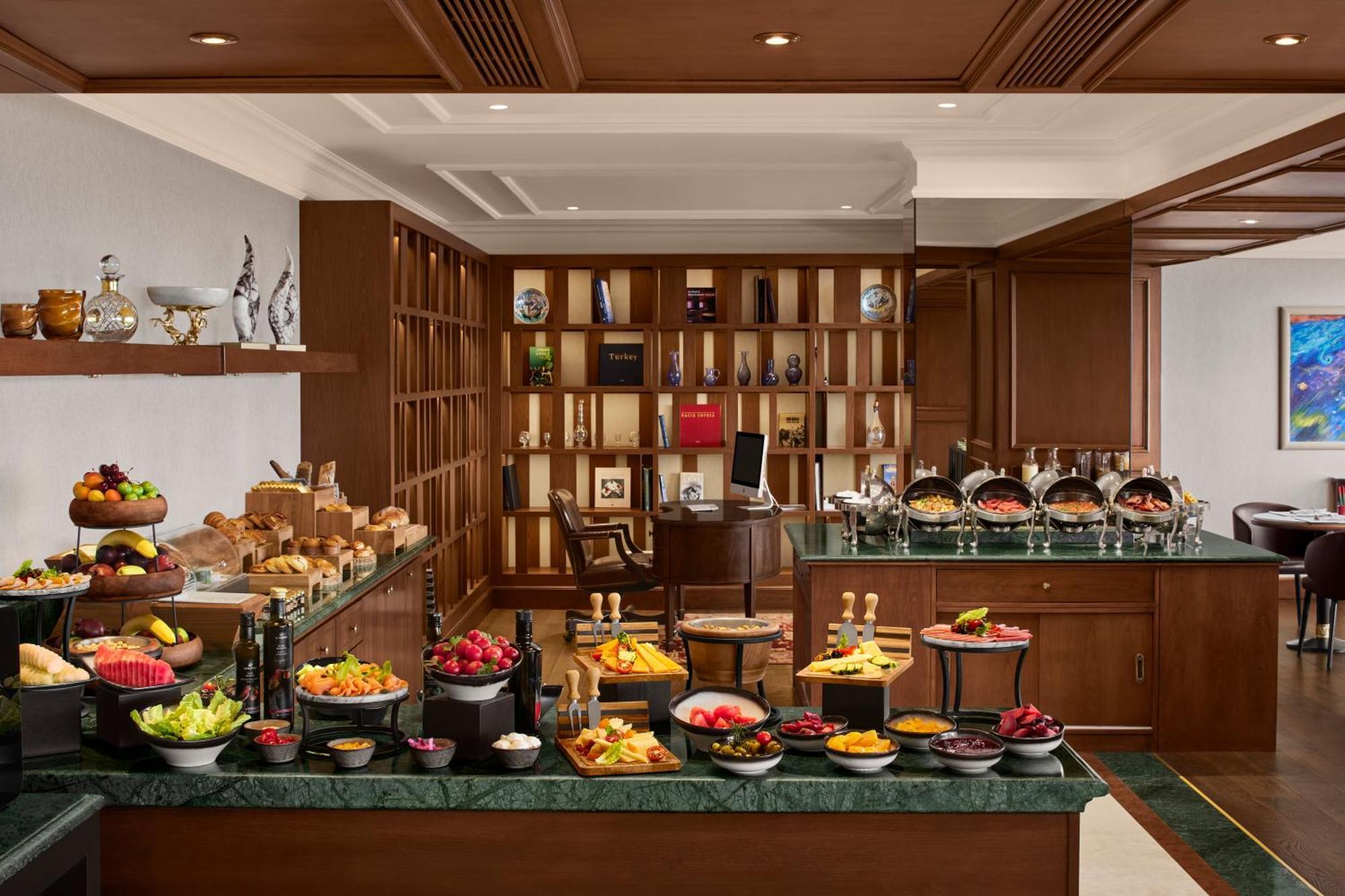 Club King Room Partial Bosphorus View Lounge Access,707120662:JPEG